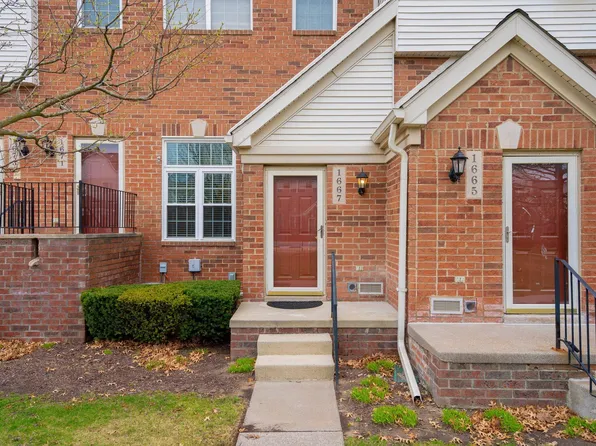 1667 Campau Farms Cir, Detroit, MI 48207