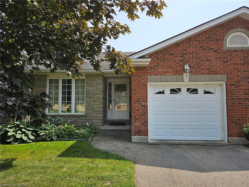 74 Wilson Ave #7