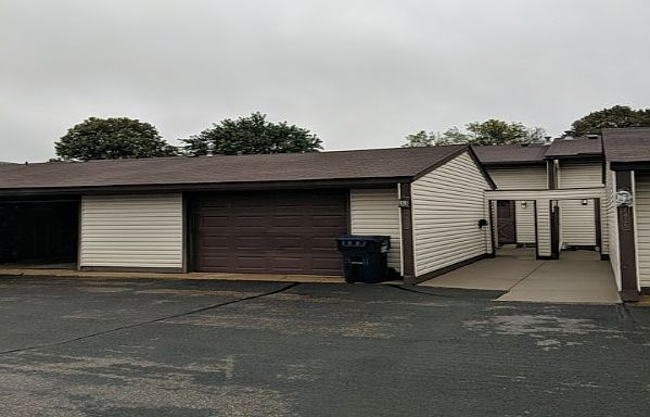 1st image of 7427 142nd Street Ct
