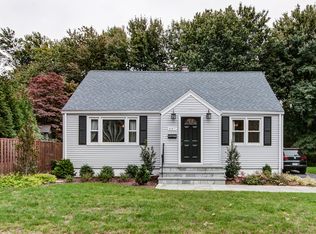 887 Holland Hill Rd, Fairfield, CT 06824