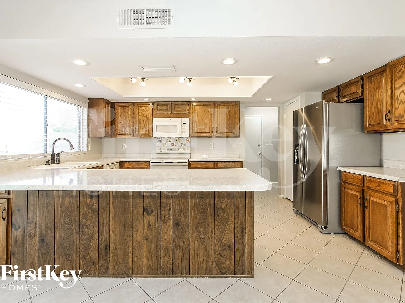 3 bed, 2.0 bath, 1822 sqft, $2,235 — Photo 4