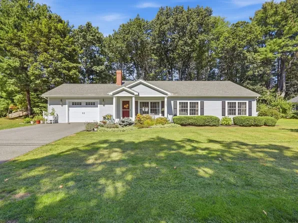 33 Westwind Rd, Andover, MA 01810