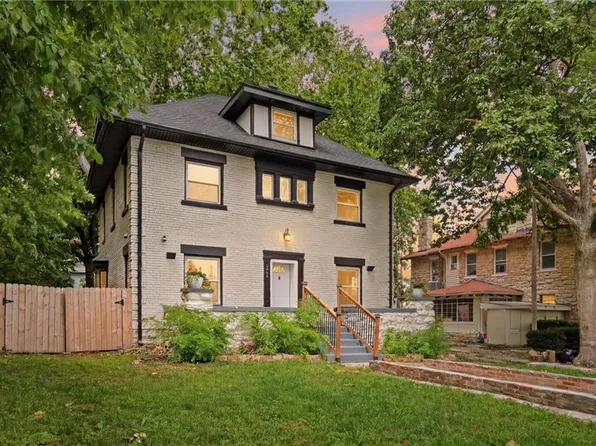 2708 Tracy Ave, Kansas City, MO 64109
