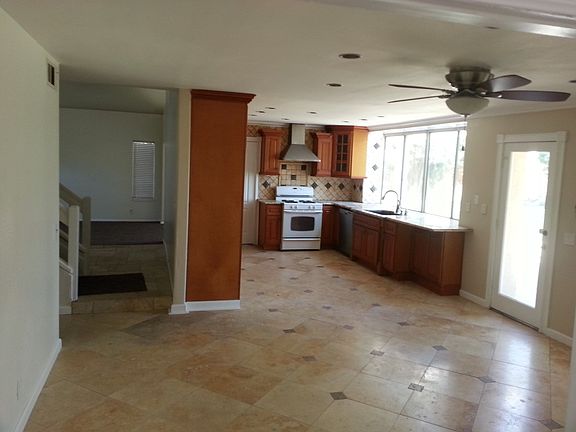 5th image of 719 Cleghorn Dr