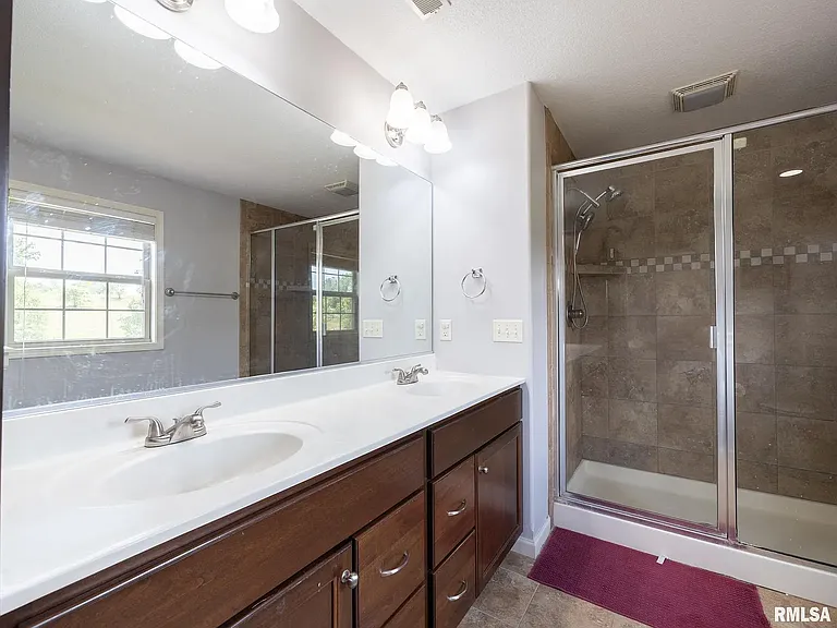 10009 N Brompton Ct — Photo 10