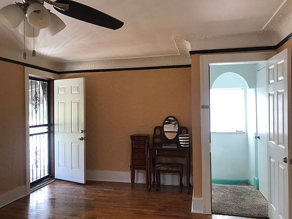4th image of 15453 Mendota St #2