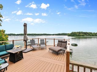 5804 W Lake Dr, West Bend, WI 53095
