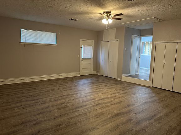 3rd image of 1516 City Ave