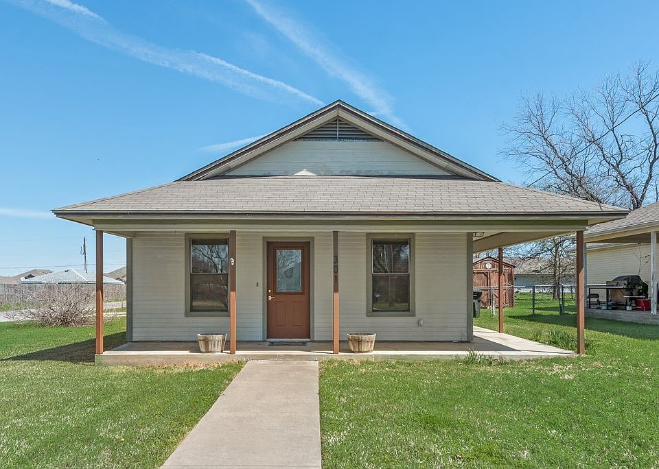 1st image of 301 Lipscomb St