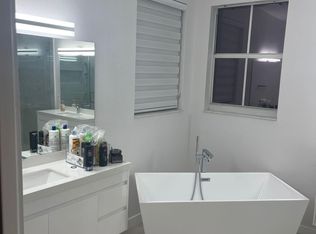 13601 NW 9th St, Miami, FL 33182