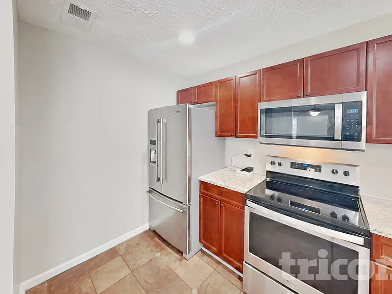 501 Homey Dr — Photo 6