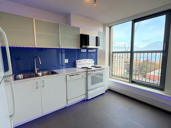 66 W Cordova St #10XX, Vancouver, BC V6B 1C9