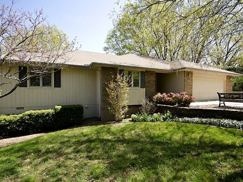 1st image of 51 Dunsford Dr