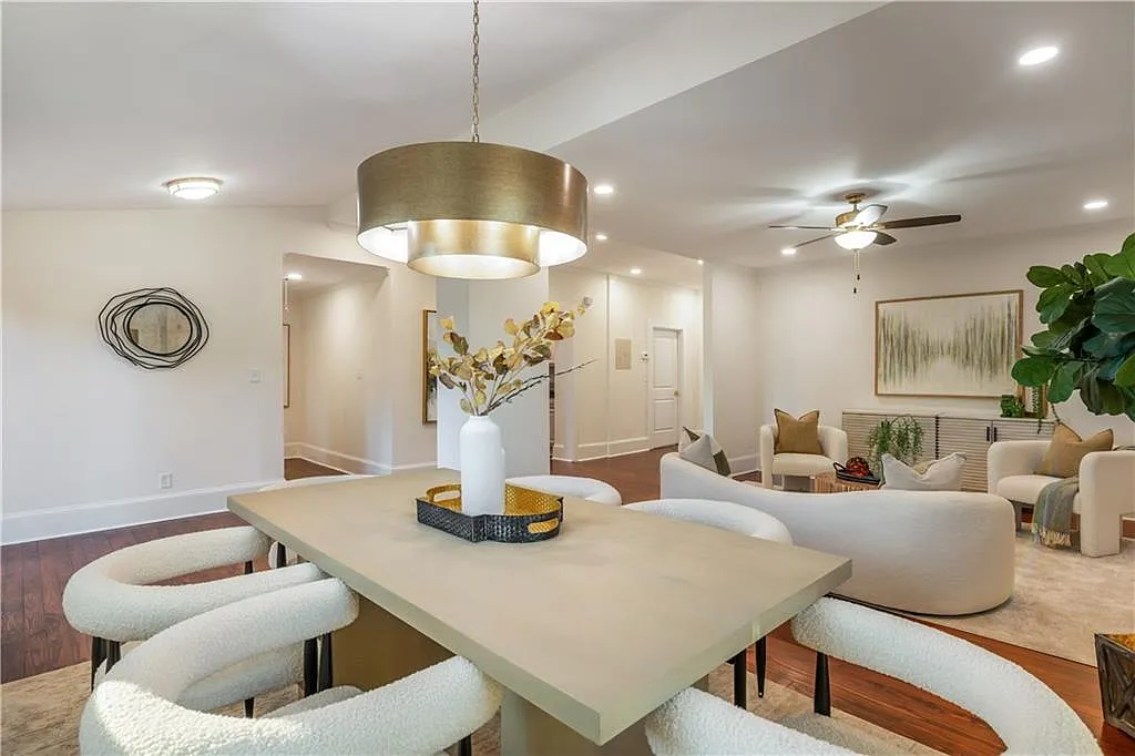 4 bed, 2.0 bath, 2059 sqft, $4,500 — Photo 2
