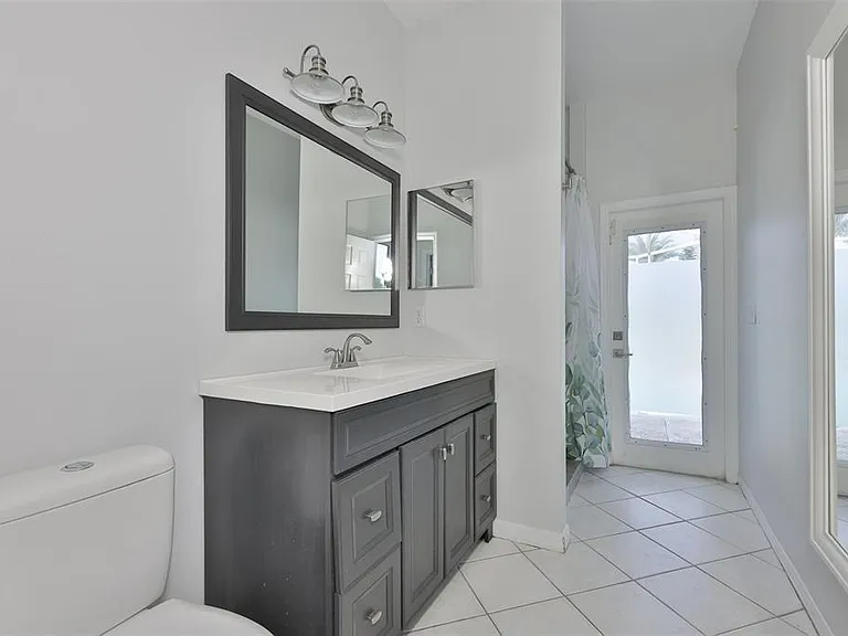 13016 Prestwick Dr — Photo 16