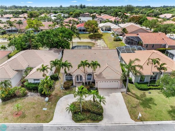 6034 NW 74th St, Parkland, FL 33067