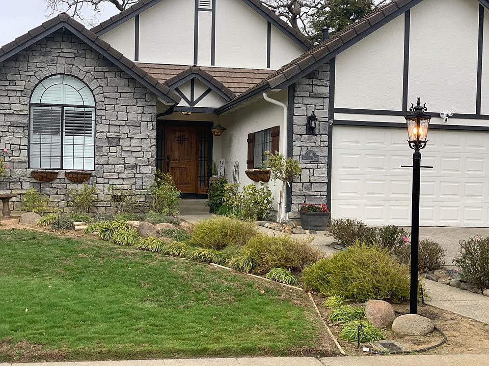 1st image of 160 Santa Fe Ct