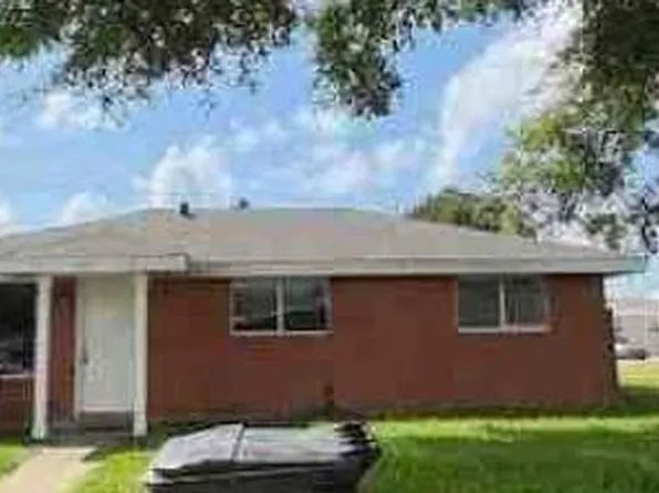 2229 Kenneth Dr, Violet, LA 70092