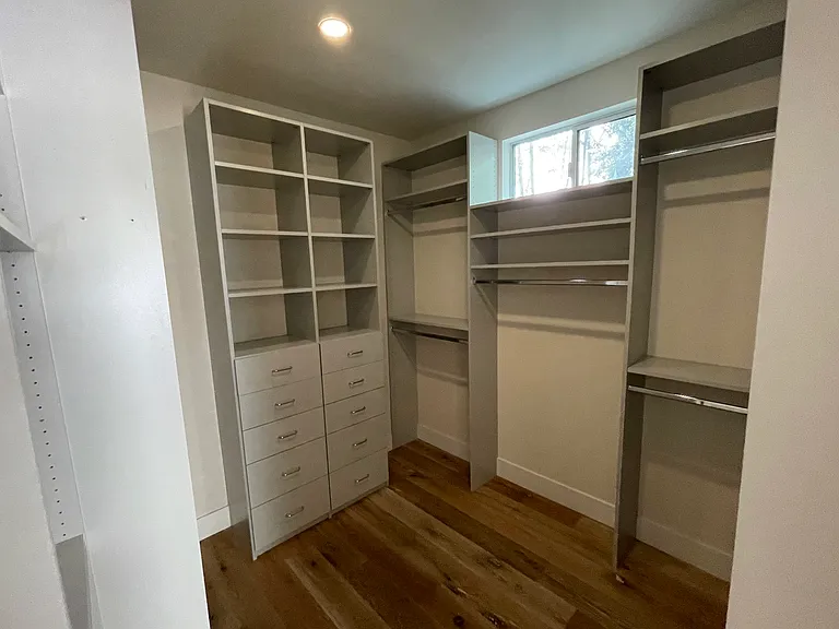 1666 Greenfield Ave #103 — Photo 18