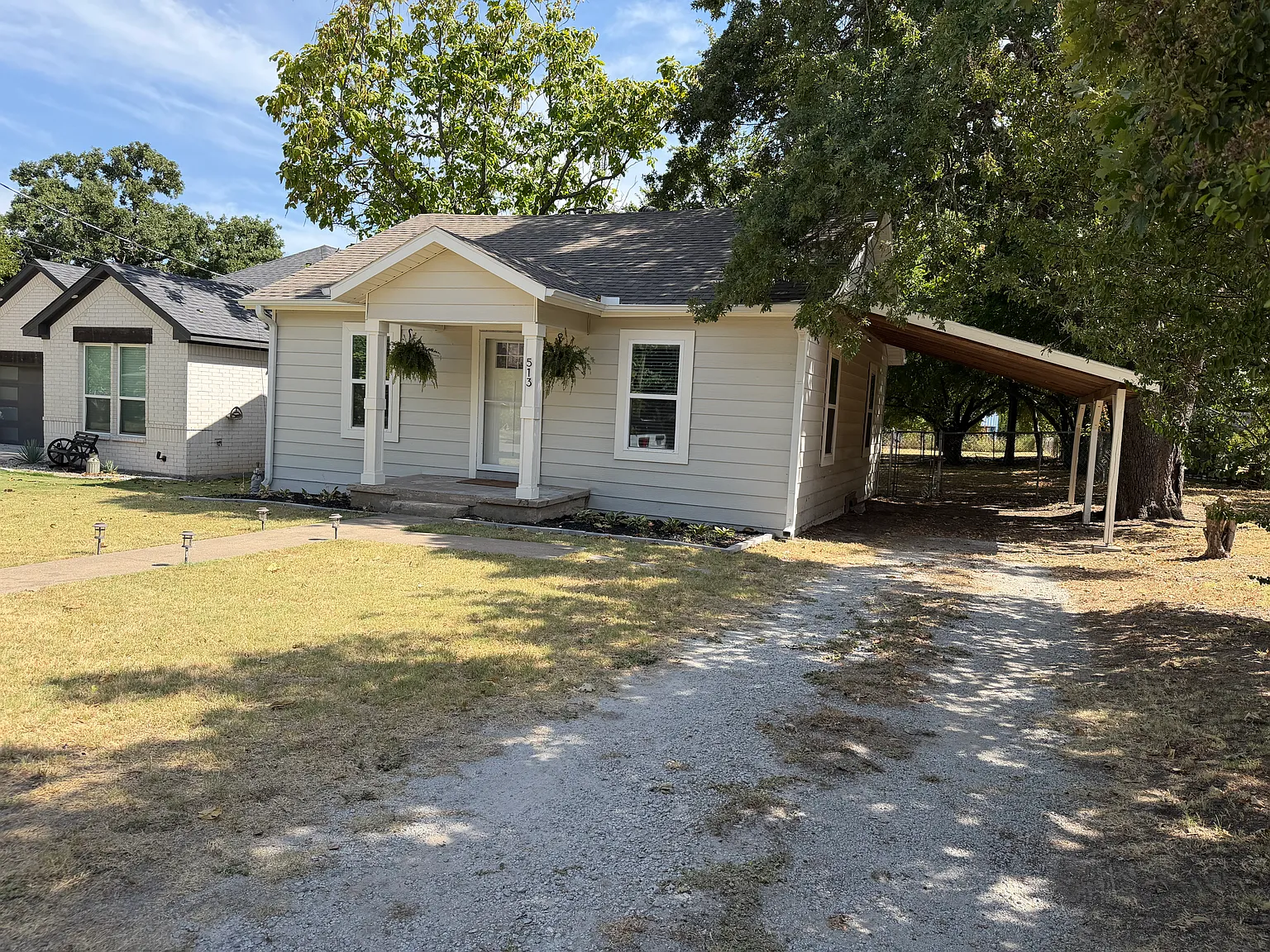 2 bed, 800 sqft, $1,600 — Photo 3