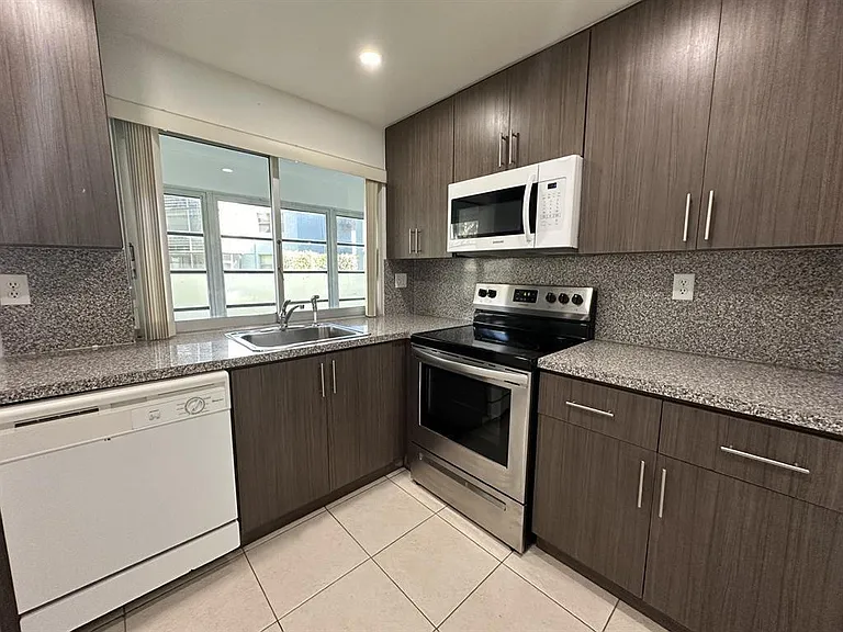 9401 Lime Bay Blvd #115 — Photo 6
