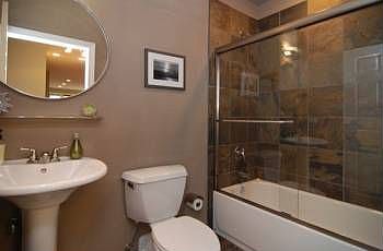 2nd image of 4553 N Magnolia Ave APT 407