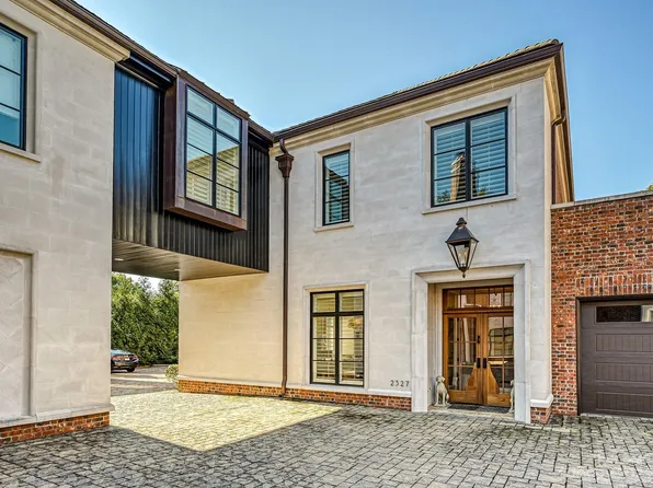 2327 Selwyn Ave, Charlotte, NC 28207