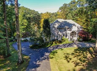 38 Crescent Ridge Rd, Boonton, NJ 07005