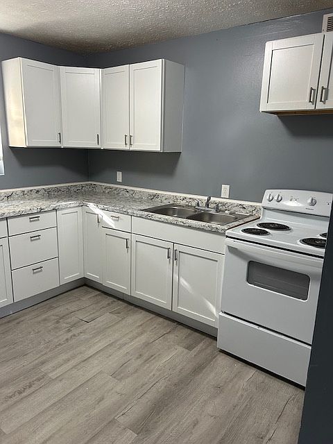 1st image of 1722 Coker Ave #7
