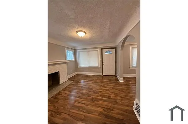 Building Photo - 16584 Blackstone St