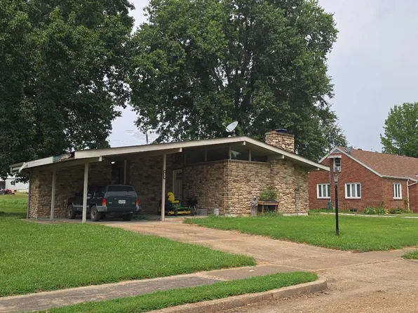 2729 Plymouth Dr, Bland, MO 65014