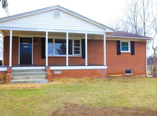1613 Howardsville Rd, Staunton, VA 24401