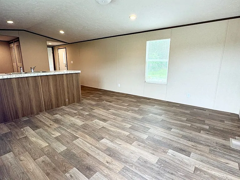 2494 Newton Rd — Photo 18