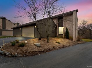 41350 Woodward Ave APT 1, Bloomfield Hills, MI