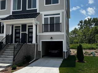 2787 Bristol Ridge Dr #17, Ann Arbor, MI 48105