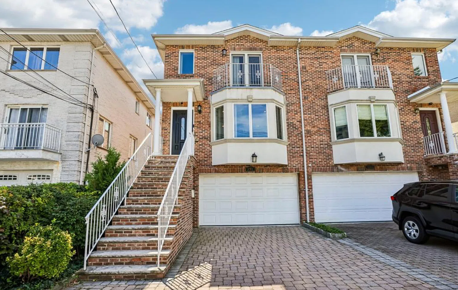 3 bed, 2.5 bath, 2436 sqft, $4,750 — Photo 1