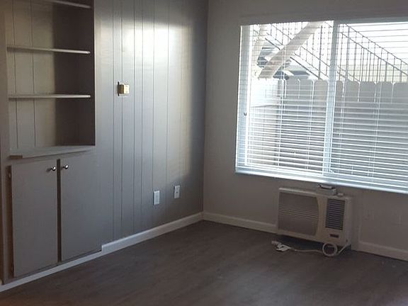 2nd image of 4561 Hawley Blvd APT 04
