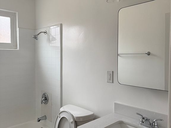 2nd image of 640 Hill St