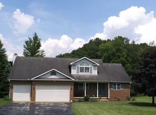 5405 Seville Rd, Seville, OH 44273