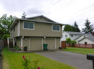 611 N 101st St, Seattle, WA 98133