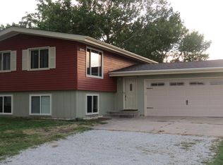 1104 Sugar Grove Ave, Dallas Center, IA 50063