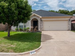 3717 Cattlebaron Dr, Roanoke, TX 76262