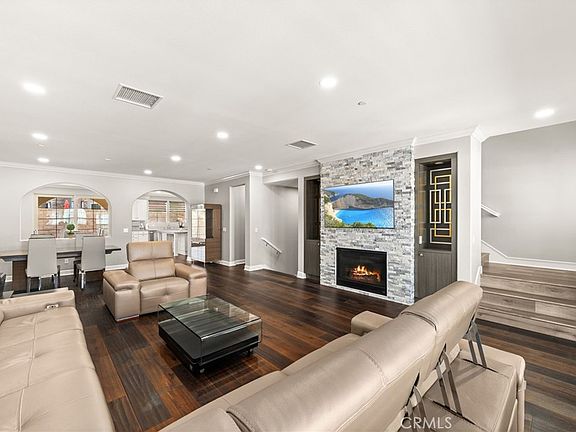 3rd image of 18627 Clubhouse Dr