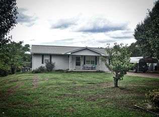 622 Old McKenzie Hwy, Paris, TN 38242