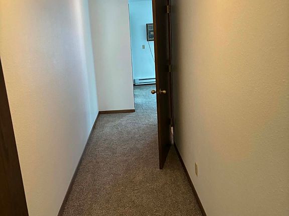 5th image of 617 21st St #1
