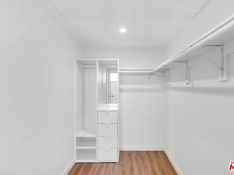 747 Lillian Way #7 — Photo 17