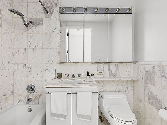 5th image of 150 Nassau St APT 8D