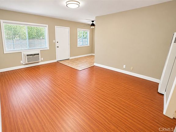 4th image of 321 N Macneil St #2