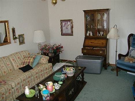 4th image of 115 Franklin St