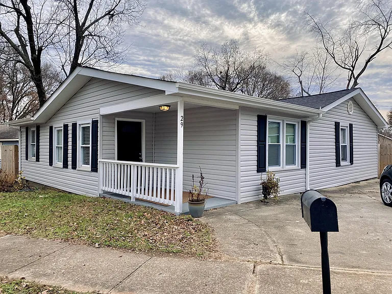 29 Warren Ct — Photo 1